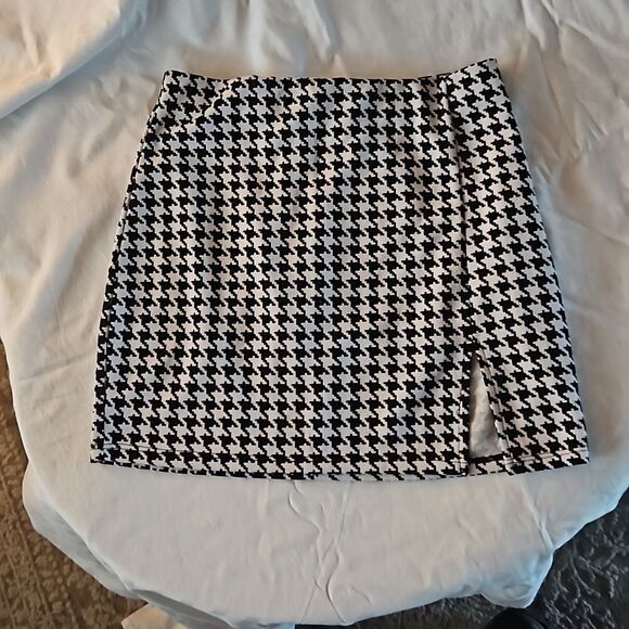 Houndstooth mini skirt - Picture 4 of 5